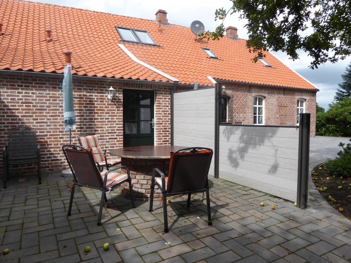 Grossefehn Ferienwohnung Gulf Im Gulfhof Am Kanal מראה חיצוני תמונה