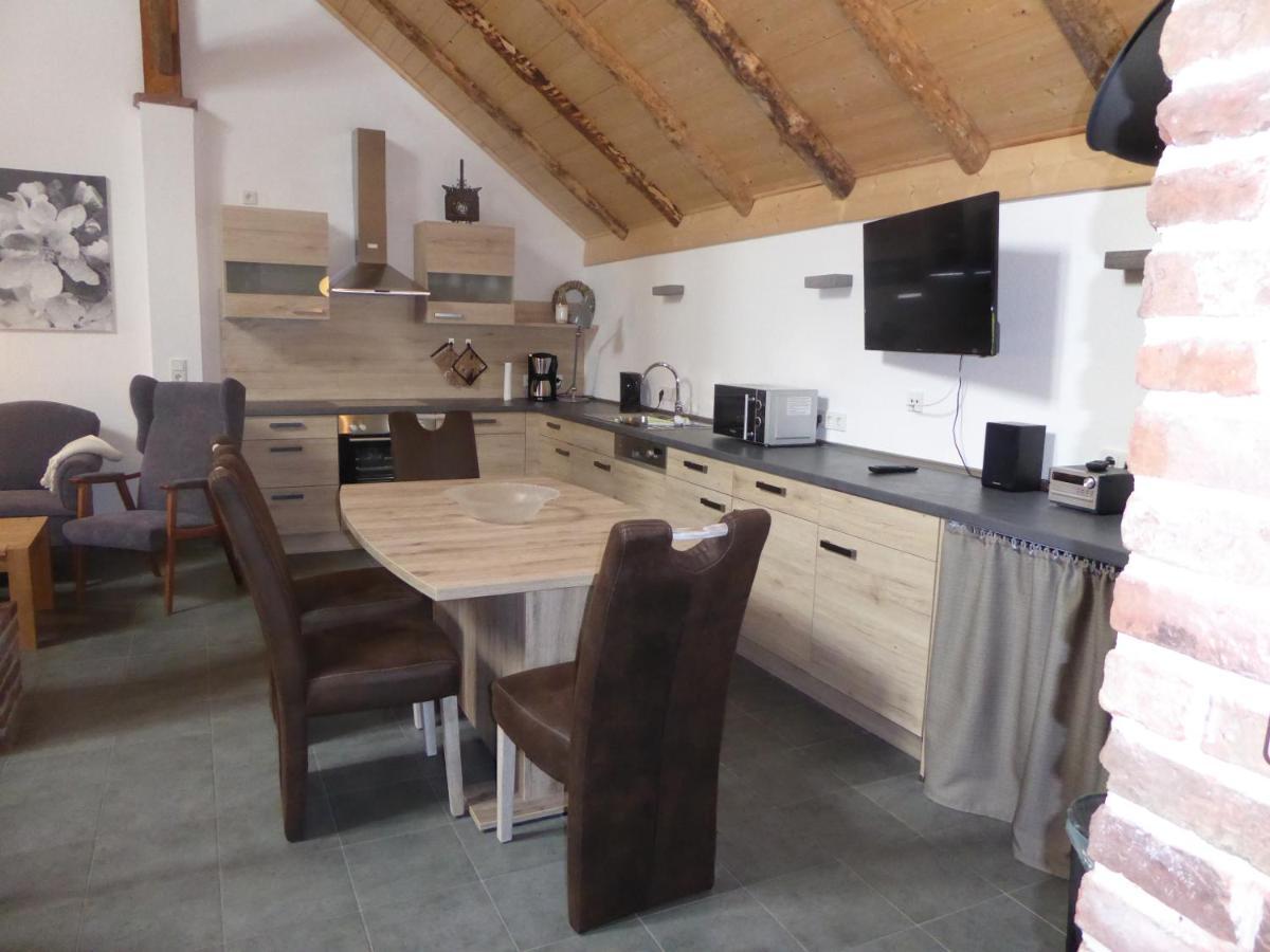 Grossefehn Ferienwohnung Gulf Im Gulfhof Am Kanal מראה חיצוני תמונה